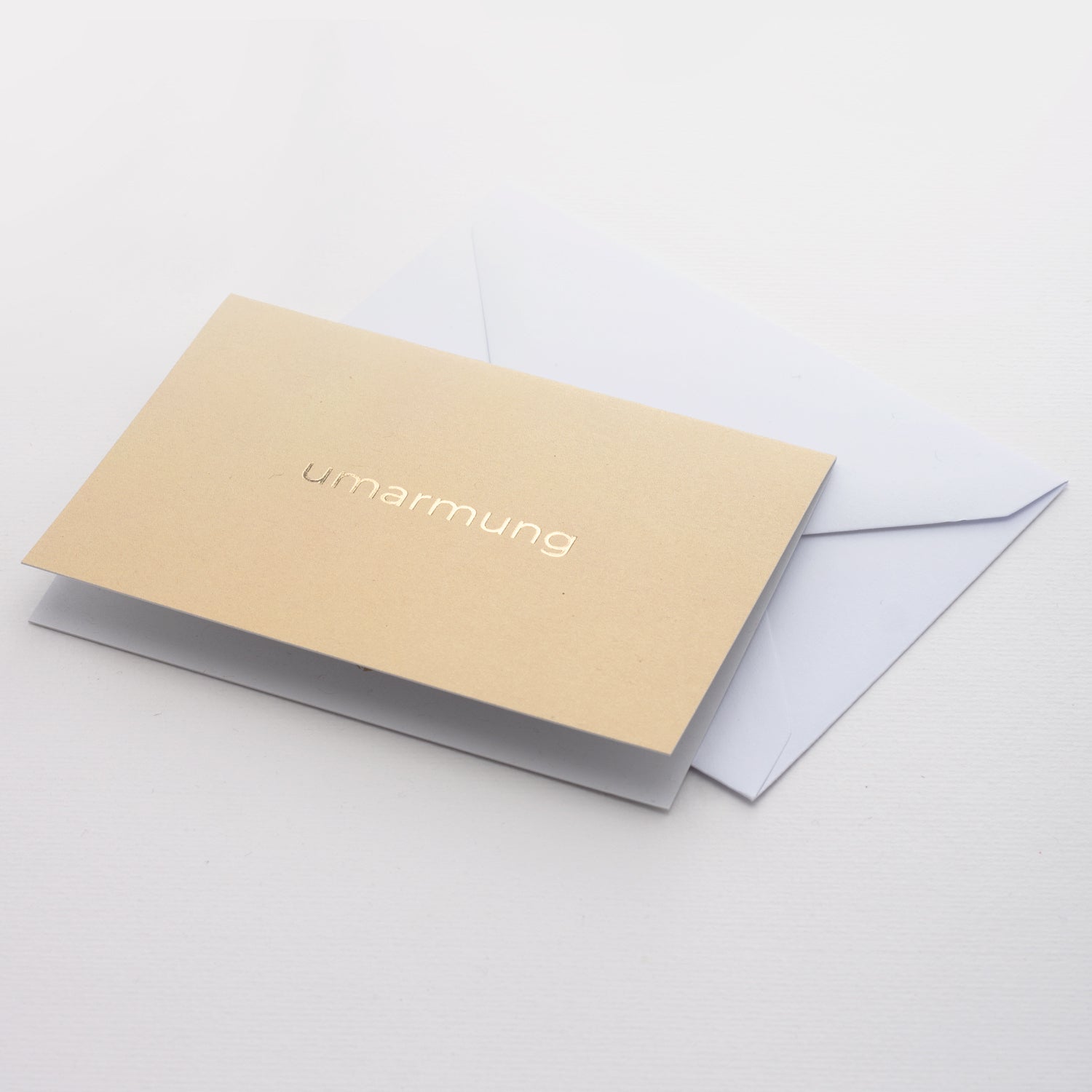 Grußkarte Umarmung - beige